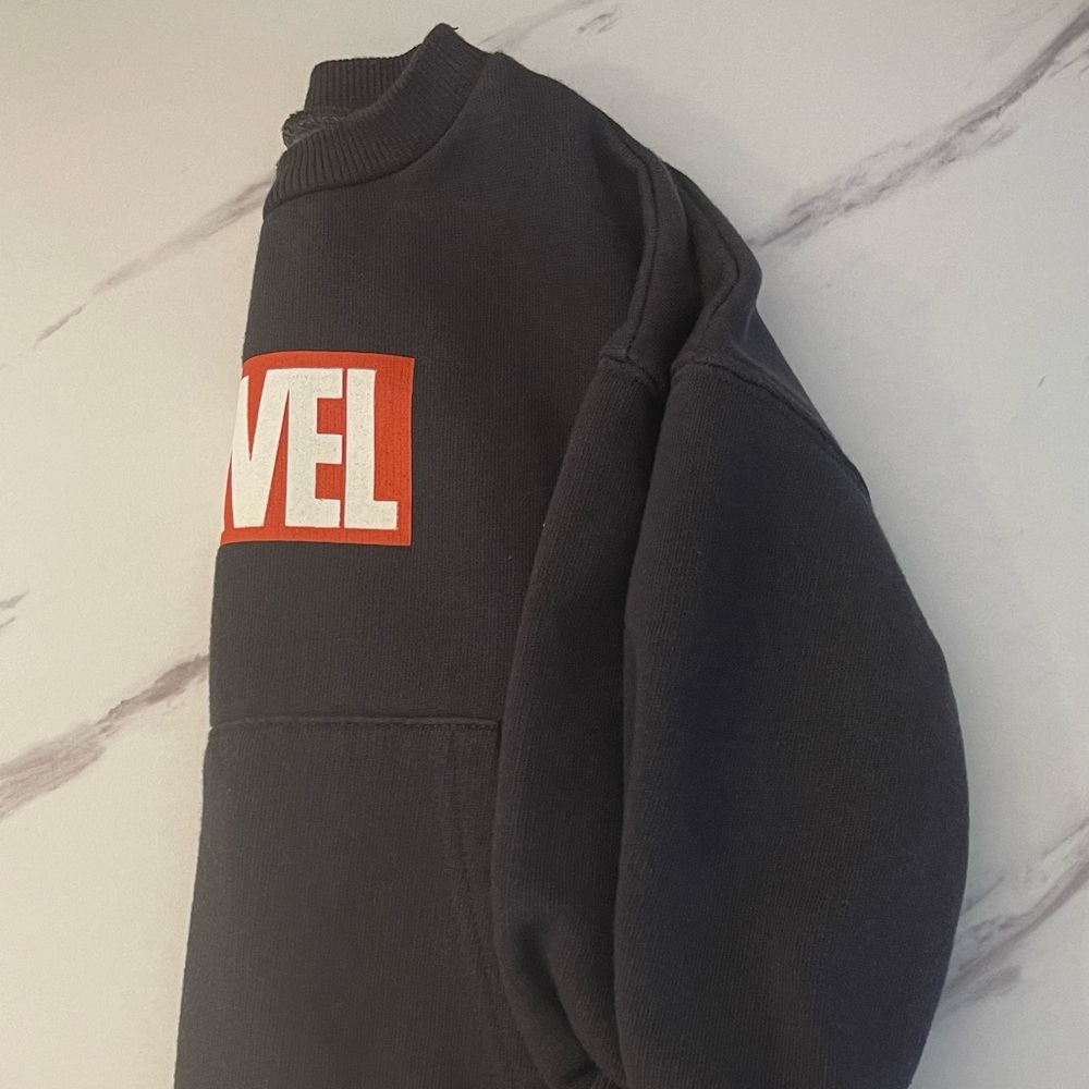 Marvel Crew Neck l Zara